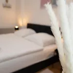 Lebenslang - - Cozy - Boxspringbed Апартаменти