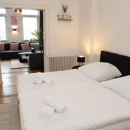 Lebenslang - - Cozy - Boxspringbed 아파트 *