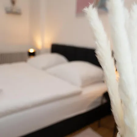 Lebenslang - - Cozy - Boxspringbed Apartment