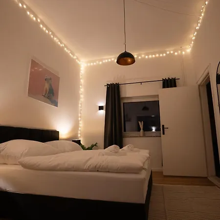 Lebenslang - - Cozy - Boxspringbed Apartment